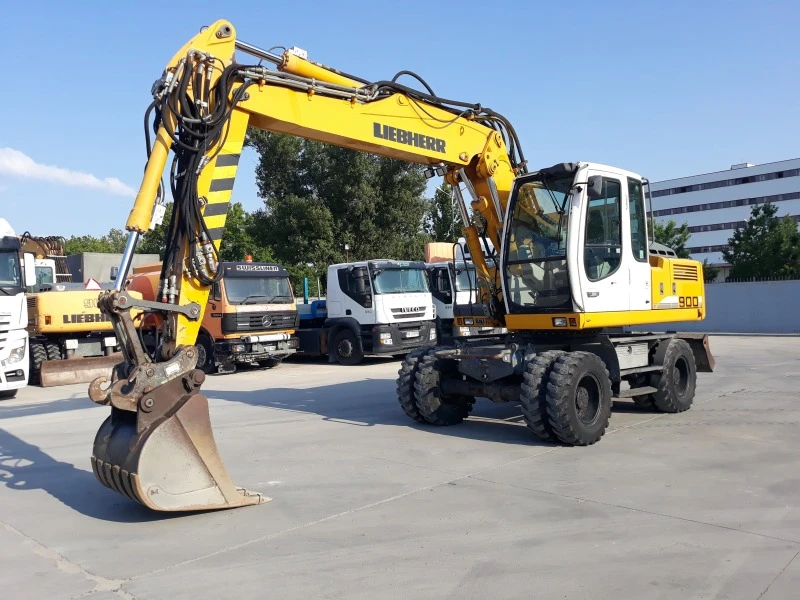 Багер Liebherr A 900 C, снимка 2 - Индустриална техника - 41484888