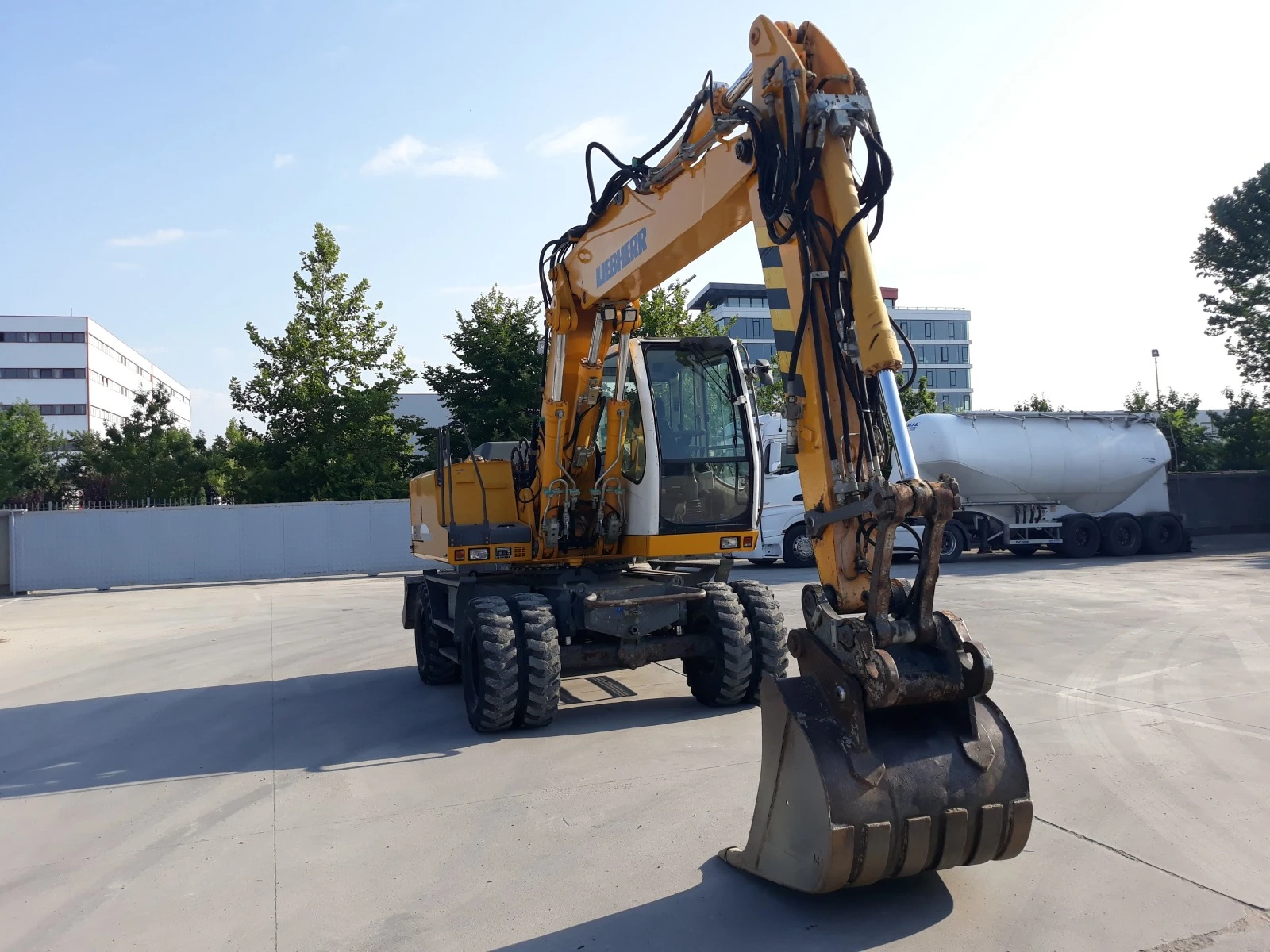  Liebherr A 900 C | Mobile.bg   13
