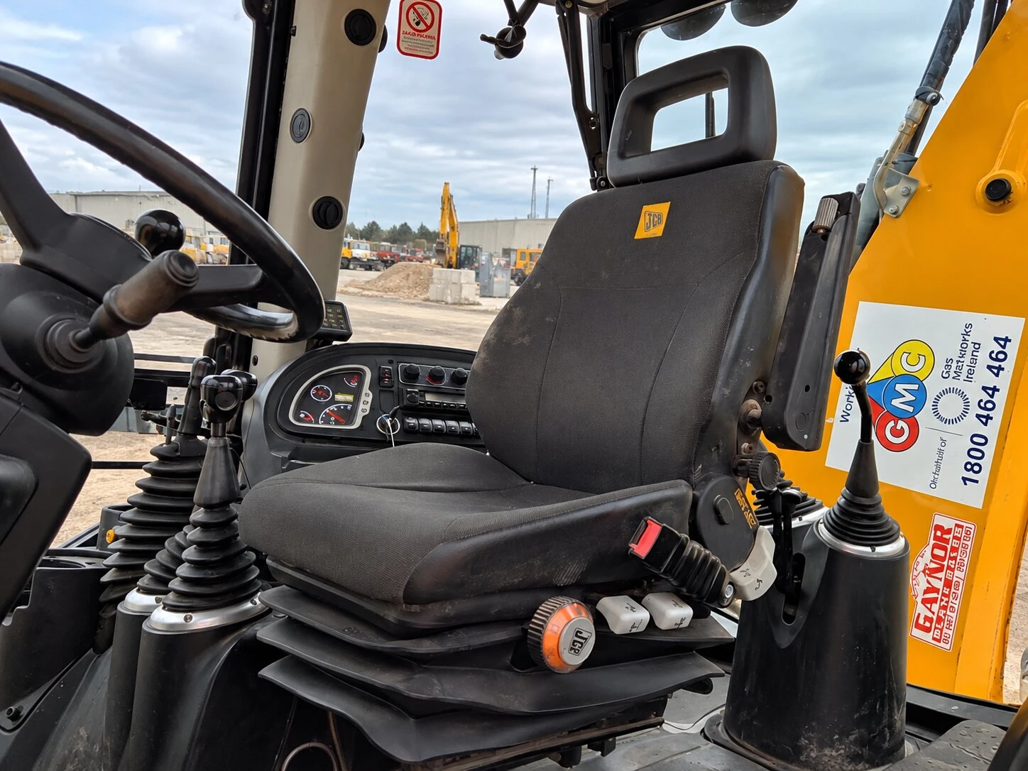 Багер JCB 3CX, снимка 2 - Индустриална техника - 56598315