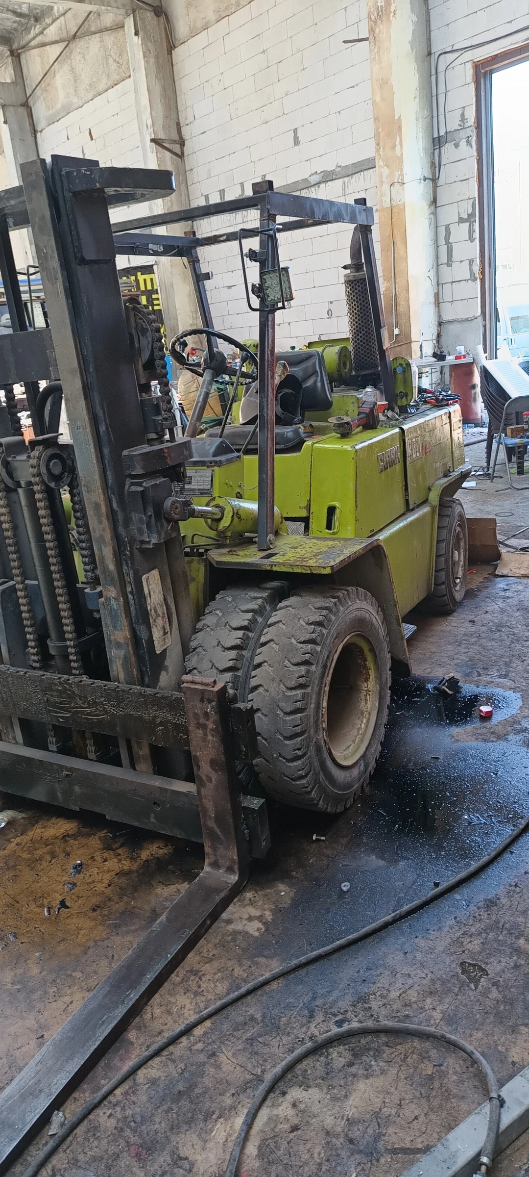  Clark | Mobile.bg   2