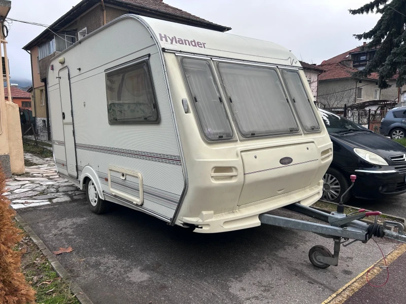 Каравана Adria Hylander, снимка 3 - Каравани и кемпери - 52906498