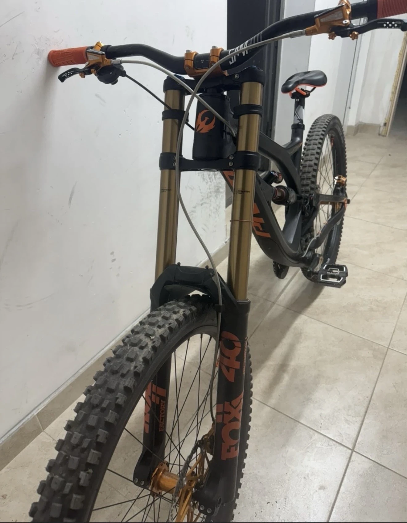  Pivot Phoenix | Mobile.bg   9