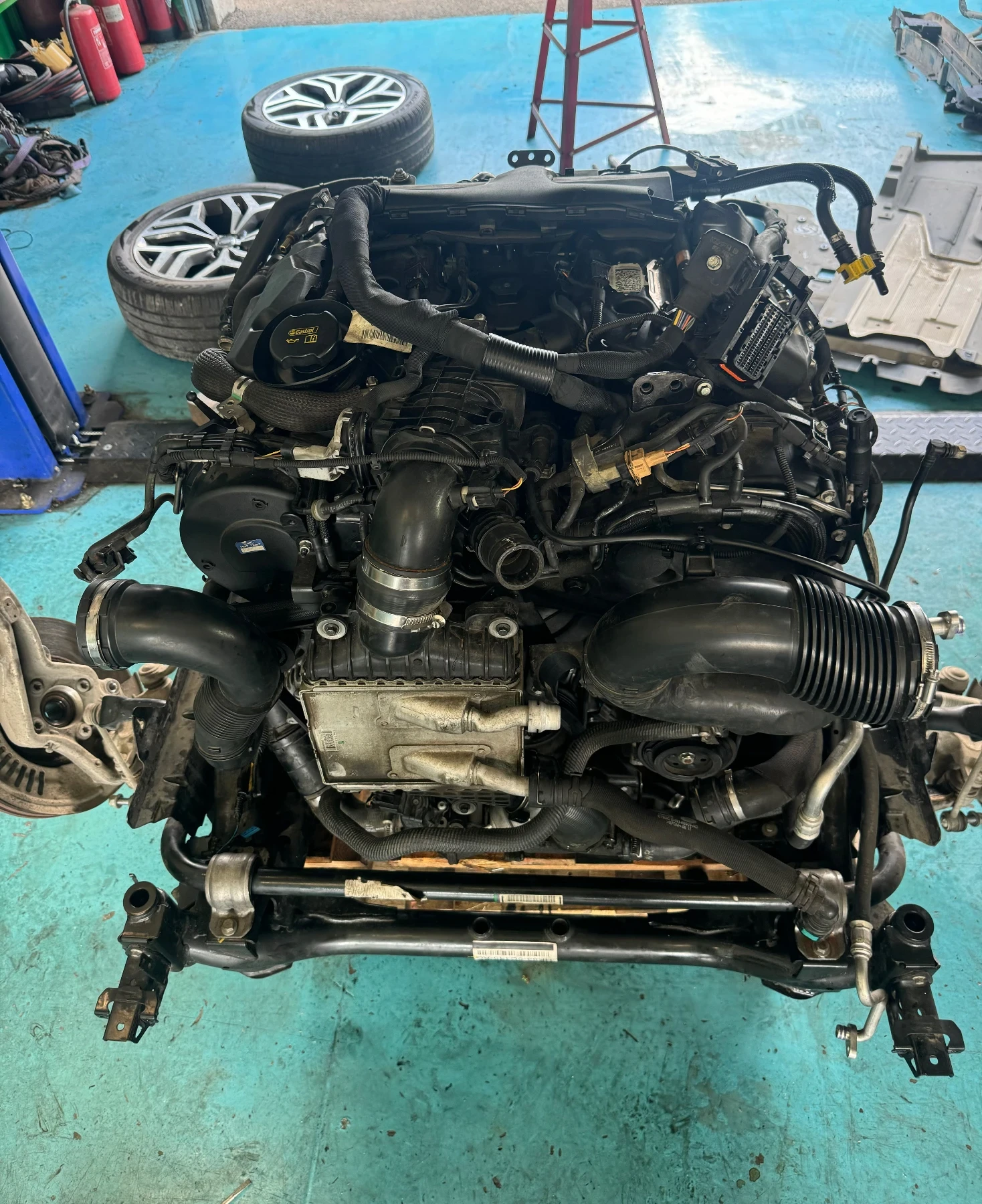    VELAR 3. 0  2. 0   2  ! | Mobile.bg   3