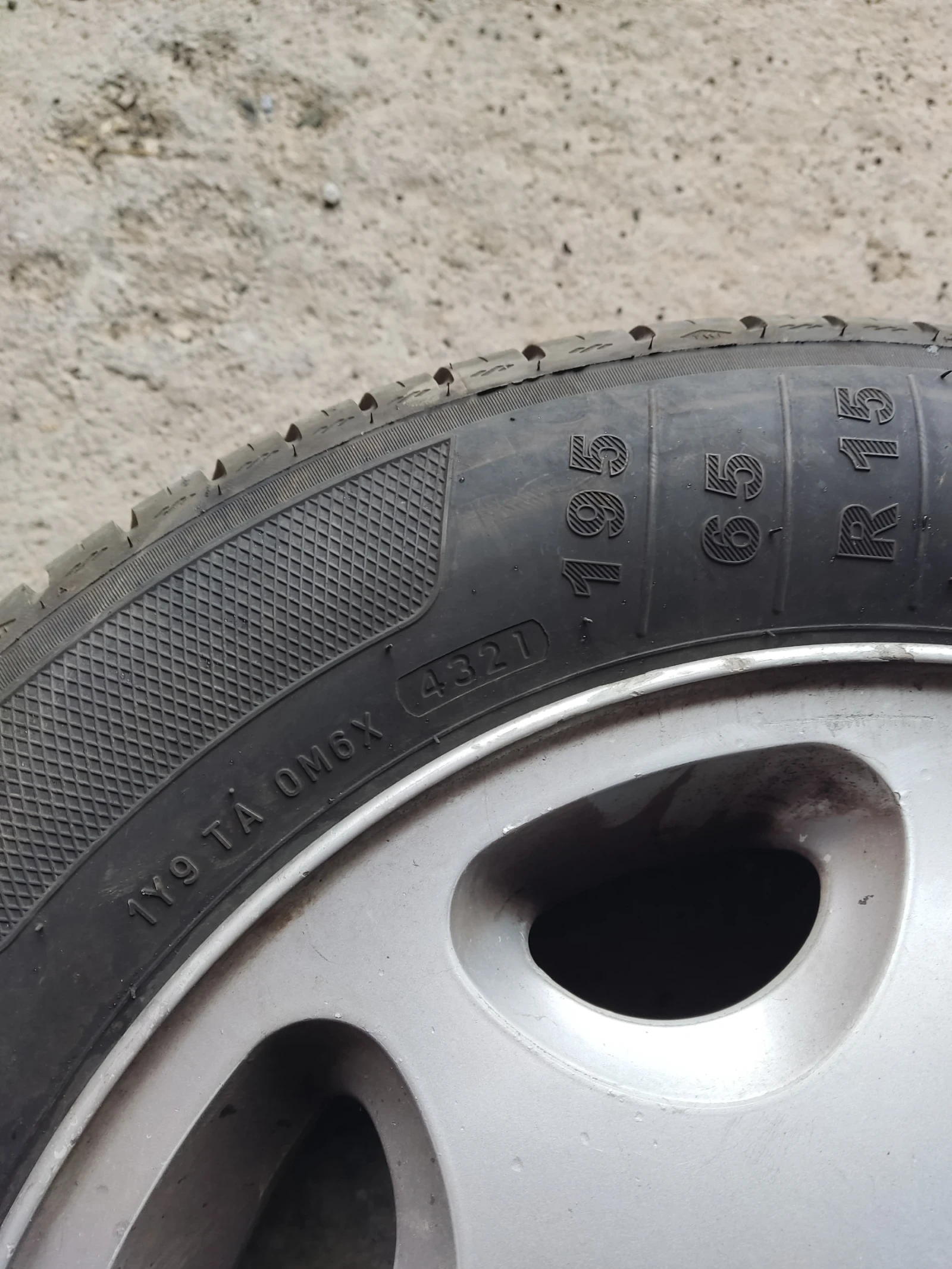 ���� � ������ 195/65R15 �� Mercedes-Benz 124 | Mobile.bg � ����������� 2