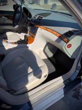 Mercedes-Benz E 320, снимка 8