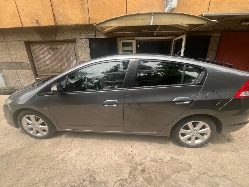 Honda Insight Бензин/Хибрид, снимка 5 - Автомобили и джипове - 46088584