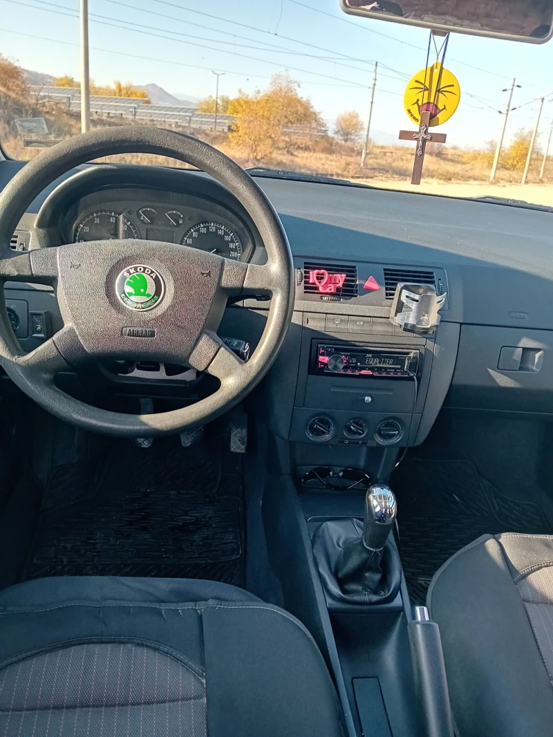 Skoda Fabia, снимка 9 - Автомобили и джипове - 47853863