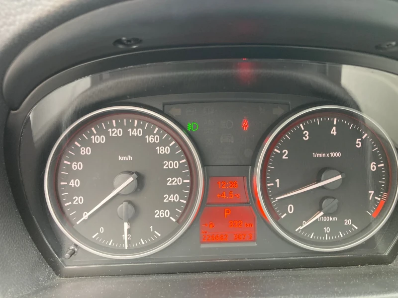 BMW 325 XI 4x4 Face, снимка 12 - Автомобили и джипове - 48898092