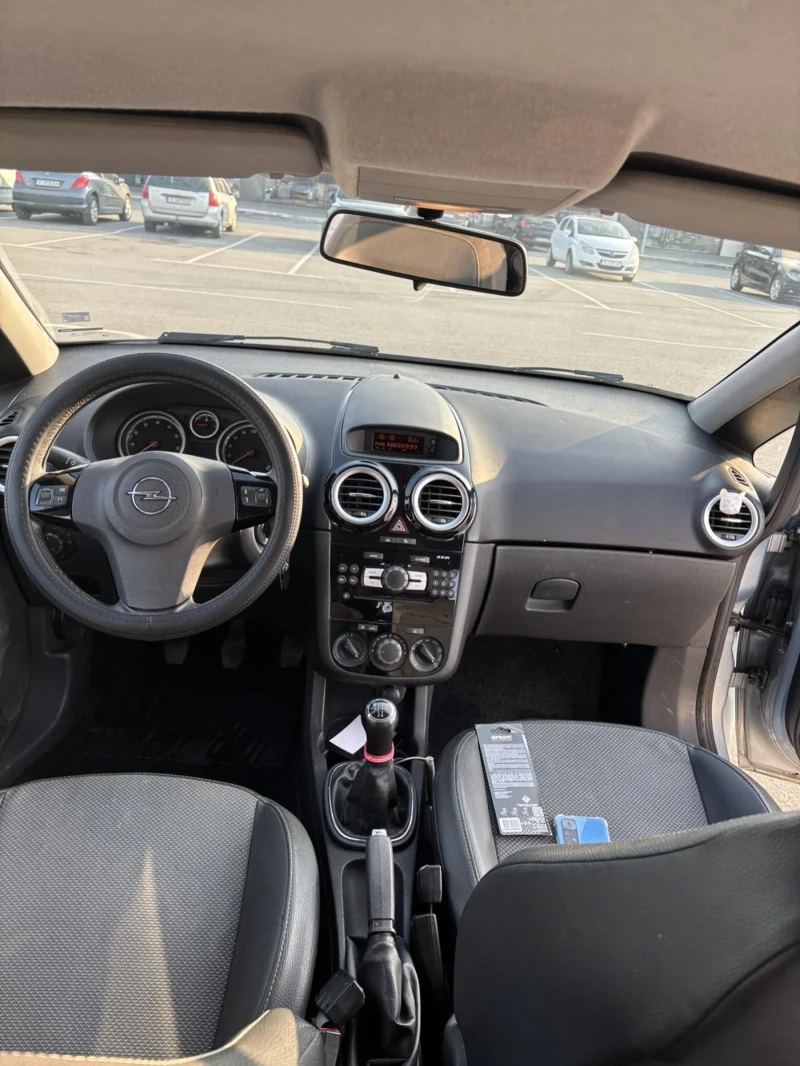 Opel Corsa 1.4i Cosmo, снимка 10 - Автомобили и джипове - 49274518