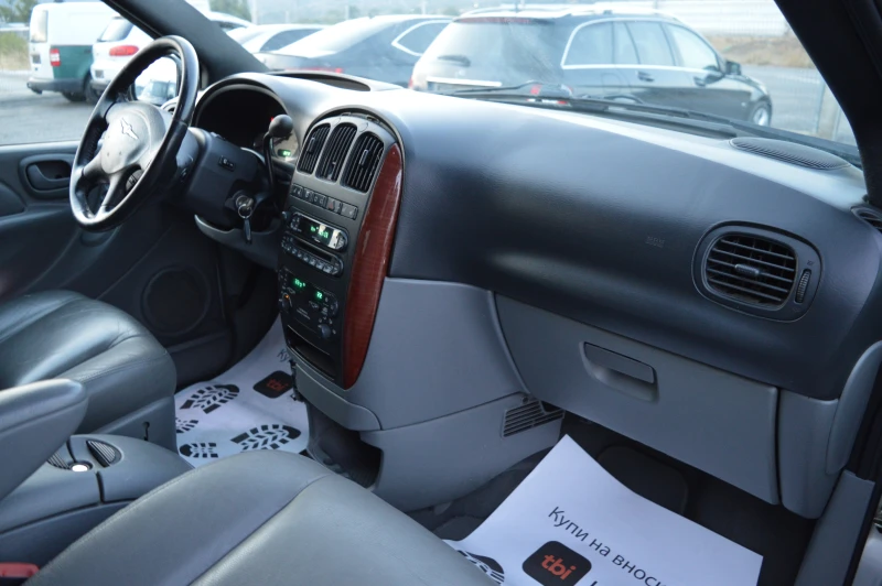 Chrysler Voyager 2.8CRDI-FULL EKSTRI, снимка 15 - Автомобили и джипове - 51609227