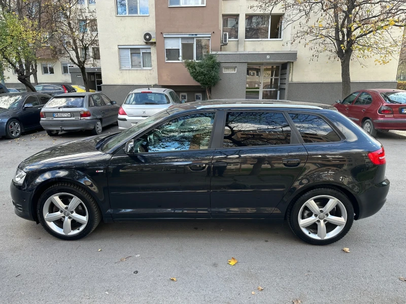 Audi A3 1.4 S-Line/Facelift/Xenon/Парктроник/Кожен салон, снимка 5 - Автомобили и джипове - 52690351