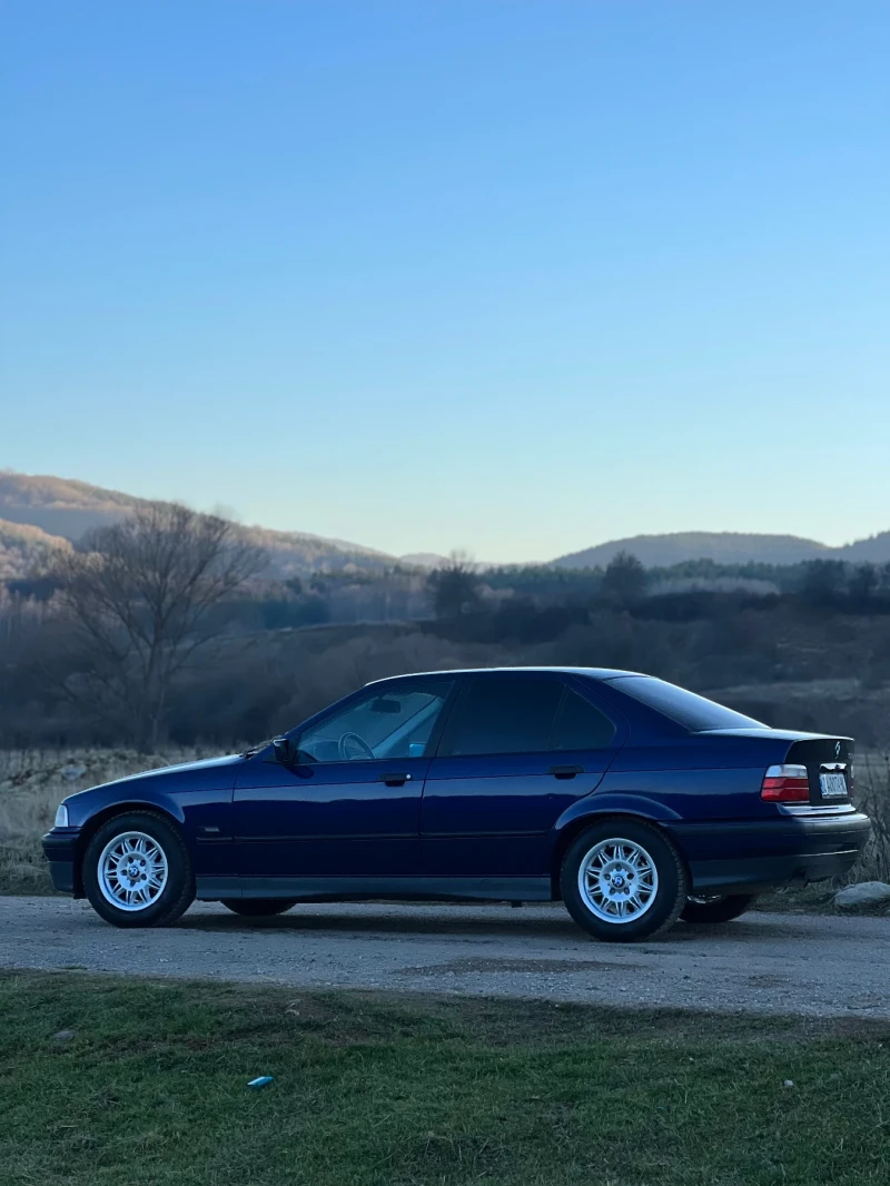 BMW 316 УНИКАТ 100 Хил км , снимка 5 - Автомобили и джипове - 52805751