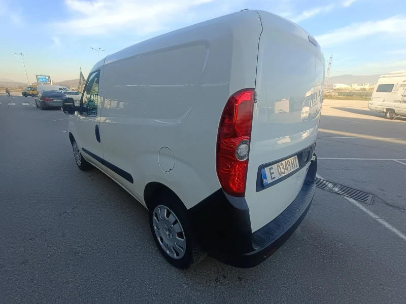 Fiat Doblo 1.4 16v 95hp, снимка 8 - Автомобили и джипове - 53105353