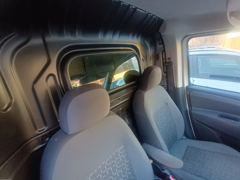 Fiat Doblo 1.4 16v 95hp, снимка 4 - Автомобили и джипове - 53105353
