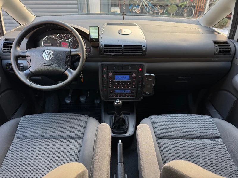 VW Sharan 2.0TDi-Business, снимка 9 - Автомобили и джипове - 53156451