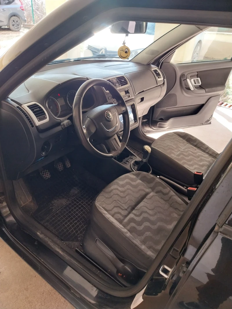 Skoda Fabia 1.4, снимка 6 - Автомобили и джипове - 53162611