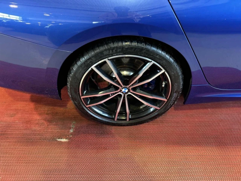 BMW 330 M-pkg* Shadow* Harman/Kardon* Подгрев* Пано* Ambie, снимка 8 - Автомобили и джипове - 53260086