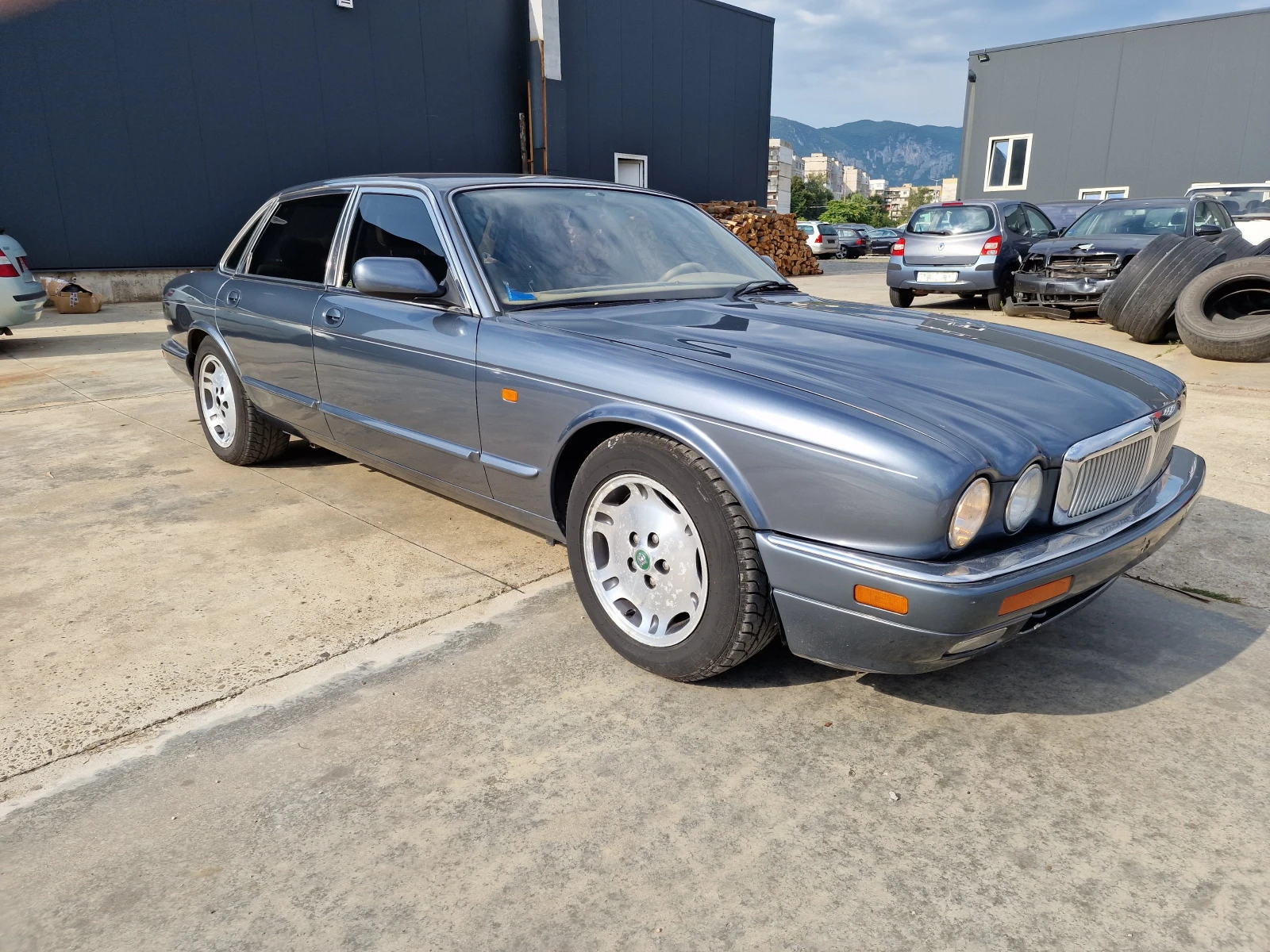 Jaguar Xj 4.0I SOVEREIGN - изображение 2