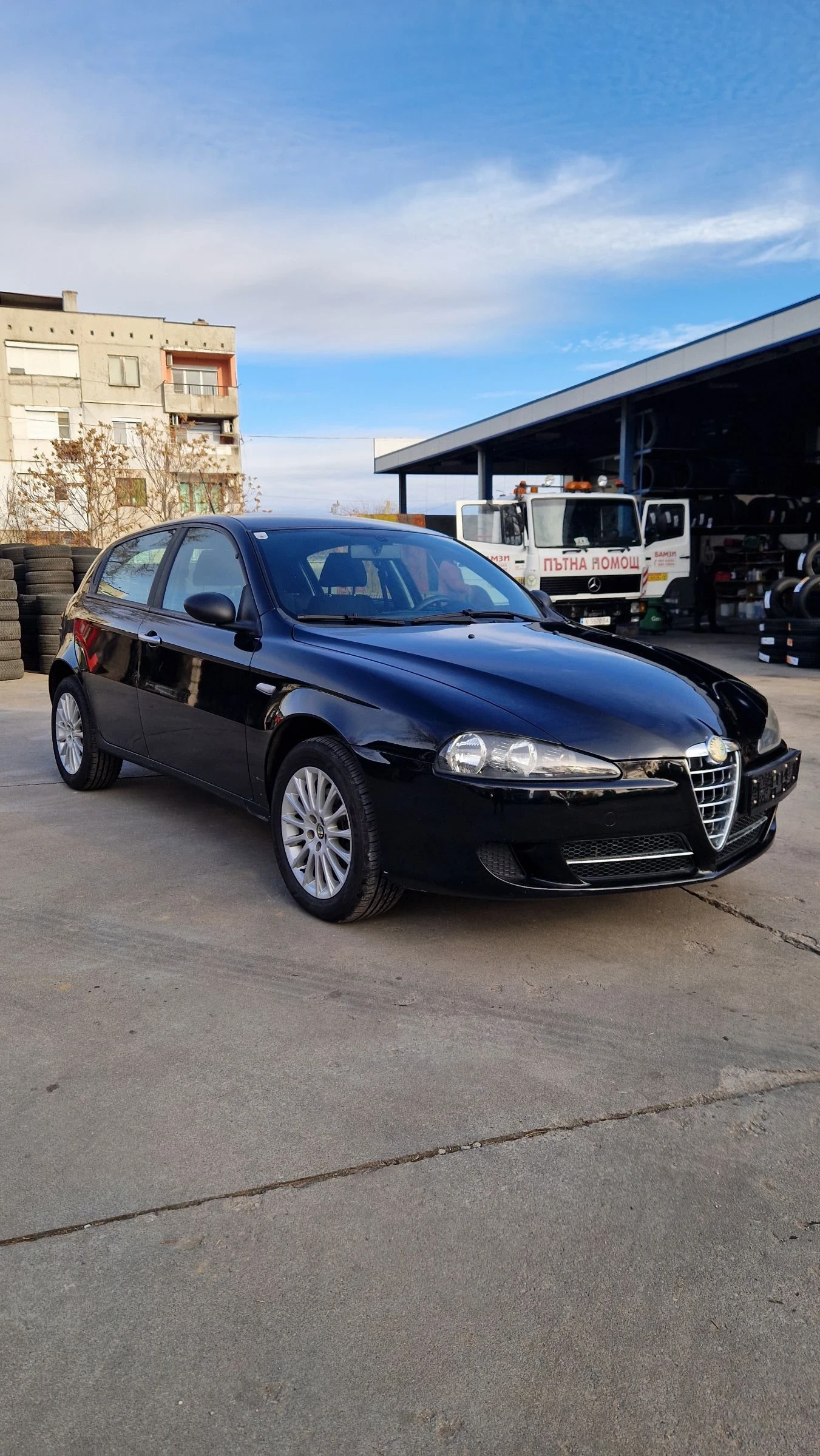 Alfa Romeo 147 1.6 Twin Spark 104к.с. - изображение 3