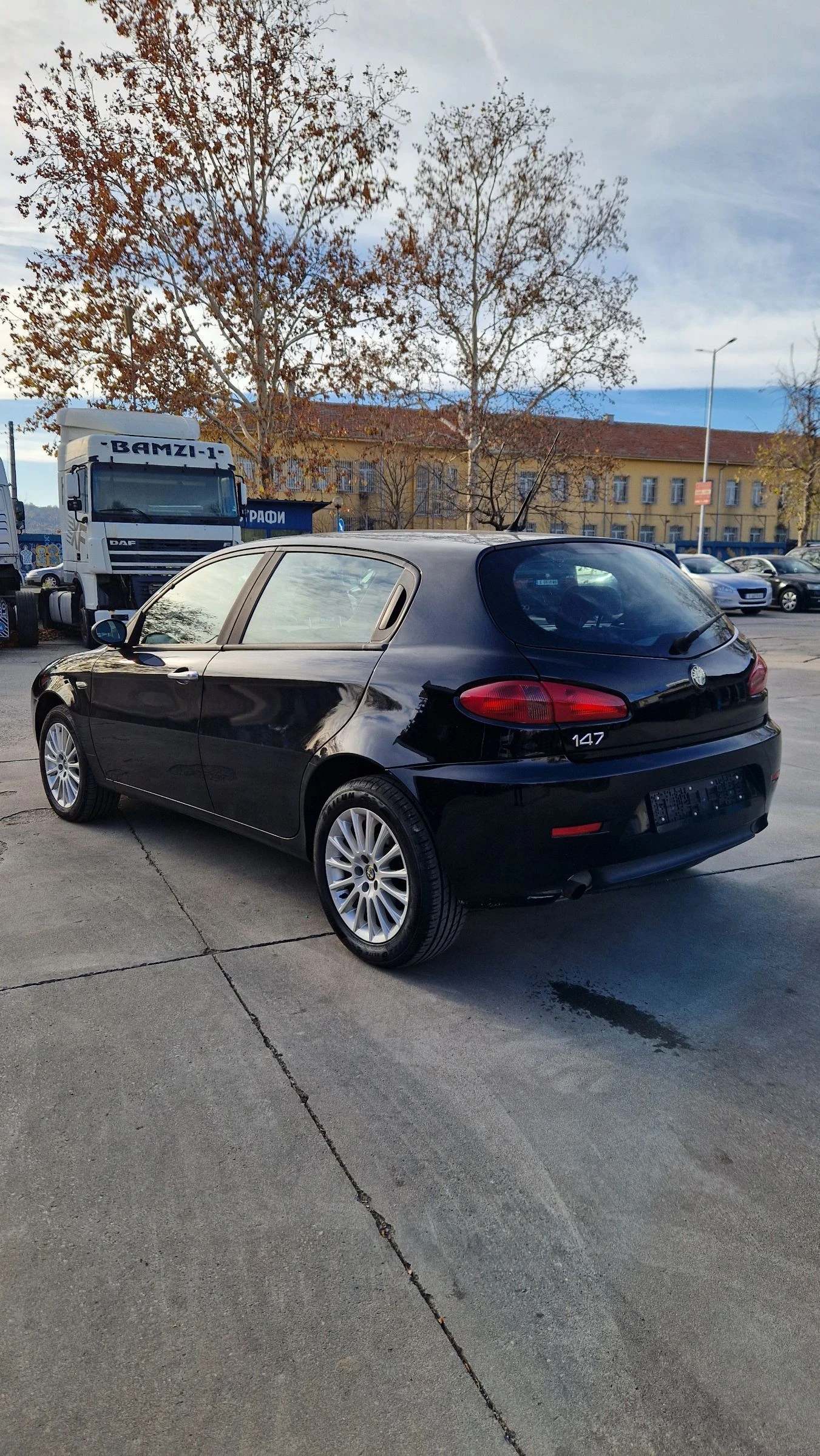 Alfa Romeo 147 1.6 Twin Spark 104к.с. - изображение 7