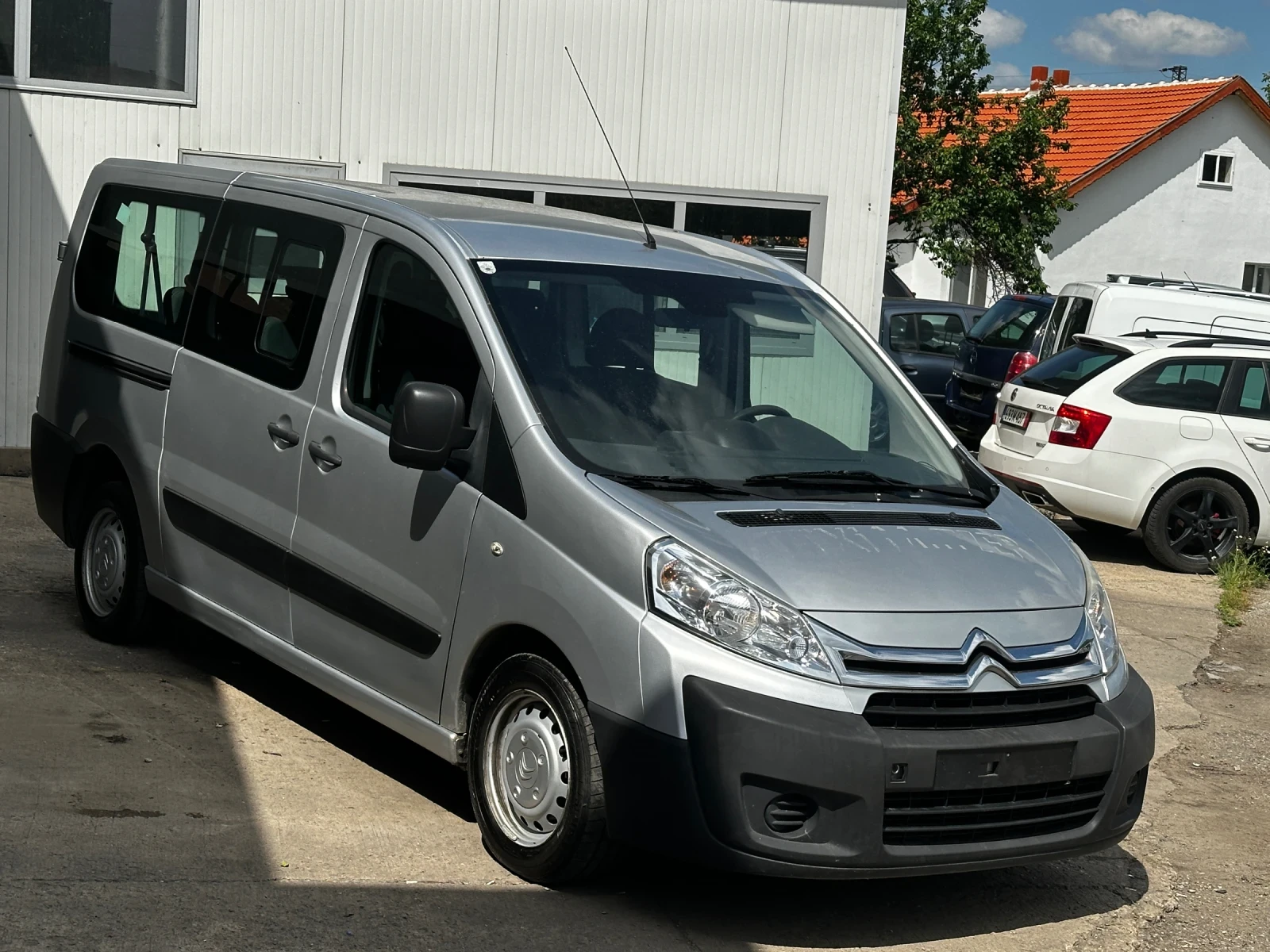 Citroen Jumpy 2.0HDI/ 9 МЕСТА - изображение 3