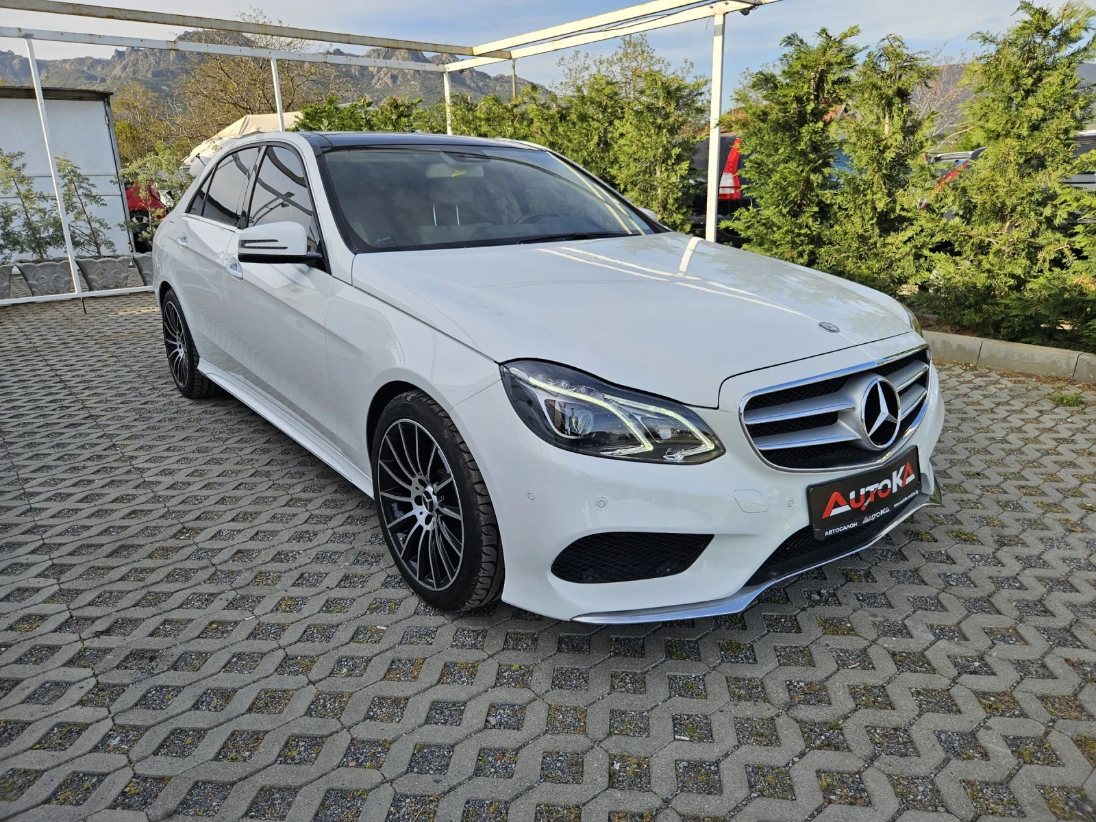 Mercedes-Benz E 250 2.2CDI-204кс= АMG LINE= 158.000km= PANO= H&K= KEYL - изображение 2