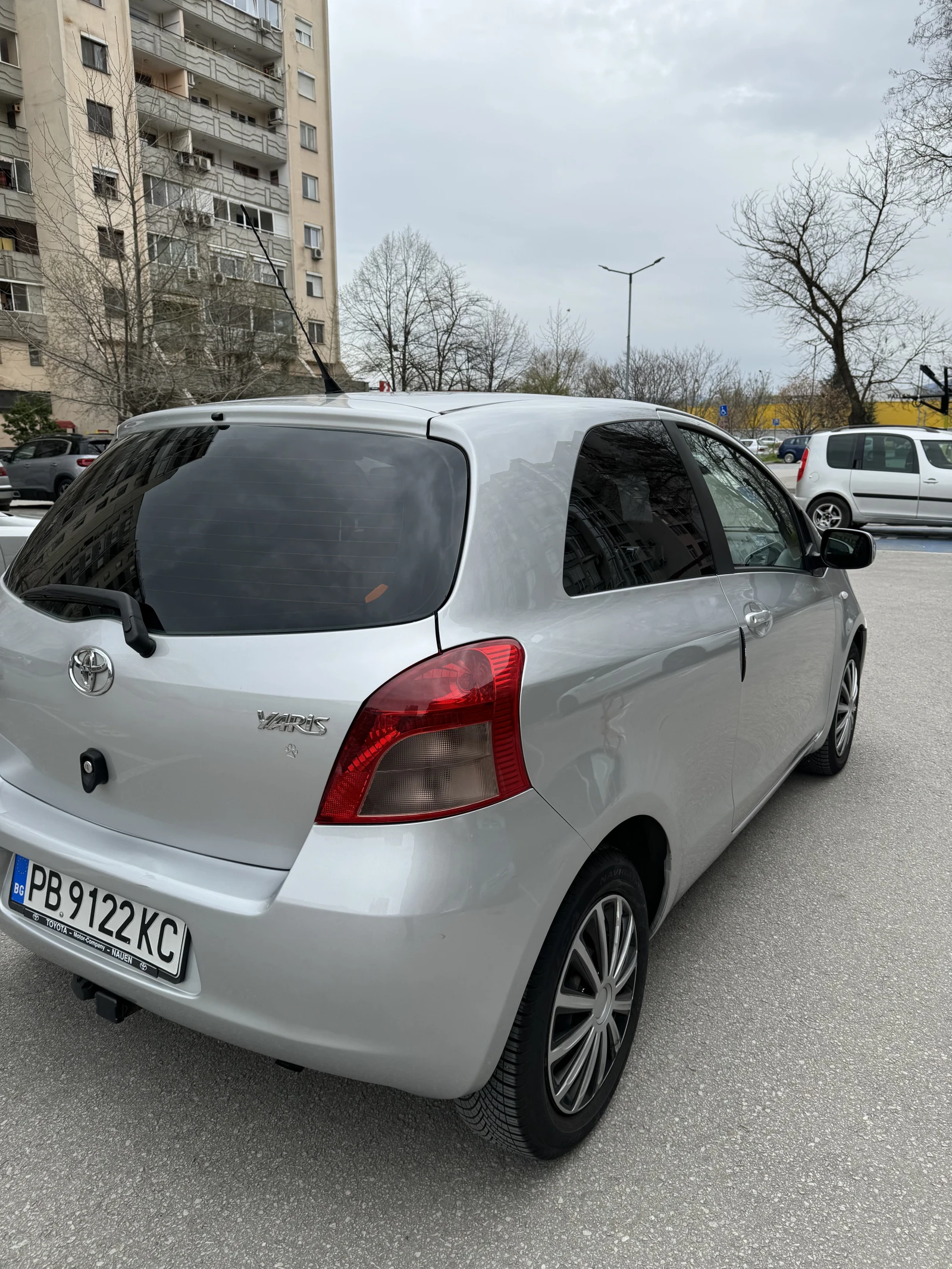 Toyota Yaris  - изображение 7