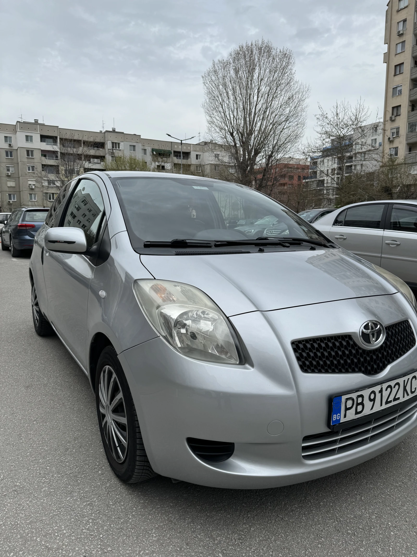 Toyota Yaris  - изображение 5