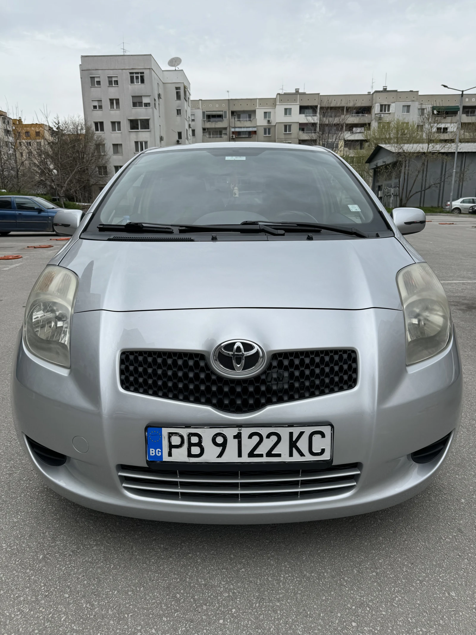 Toyota Yaris  - изображение 2