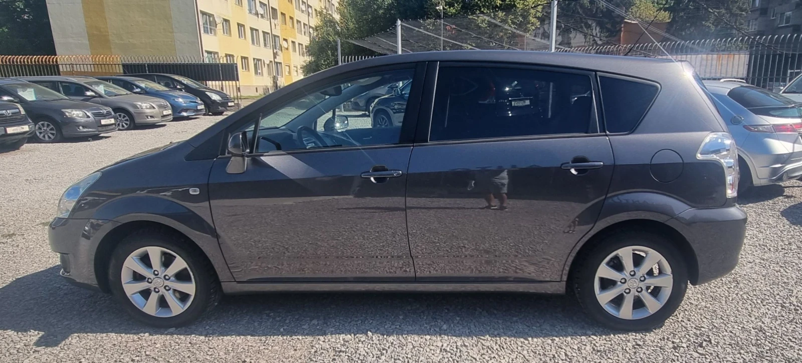 Toyota Corolla verso 1.8  VVT-i Фейслифт, Кожа, Навигация! - изображение 8