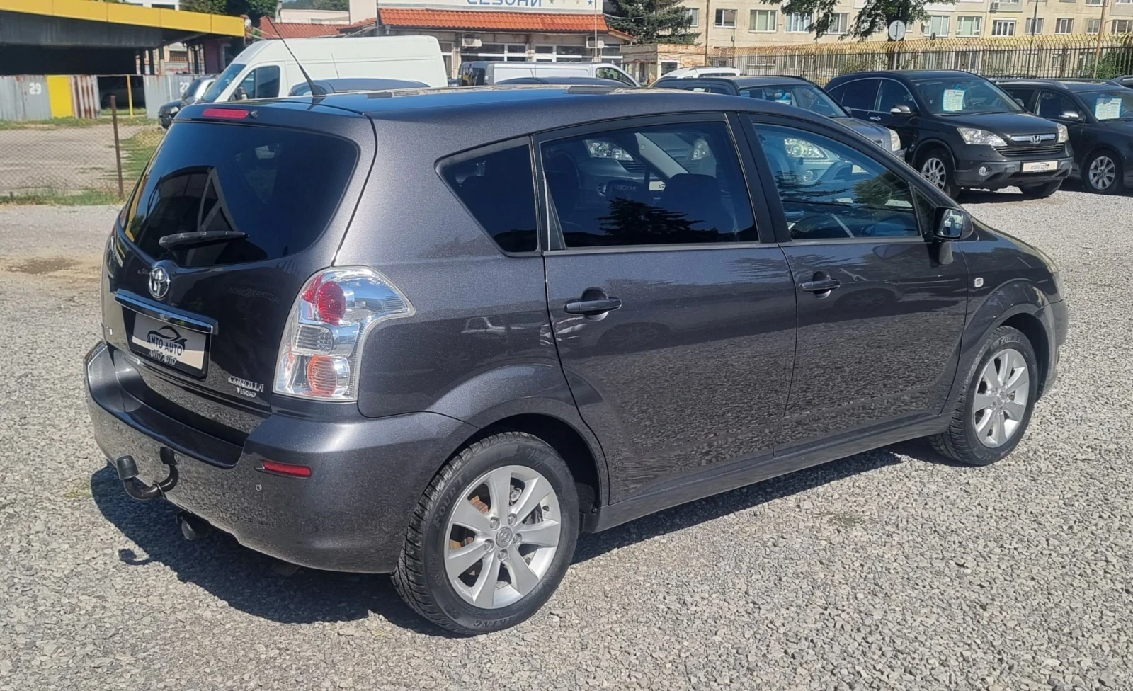 Toyota Corolla verso 1.8  VVT-i Фейслифт, Кожа, Навигация! - изображение 5