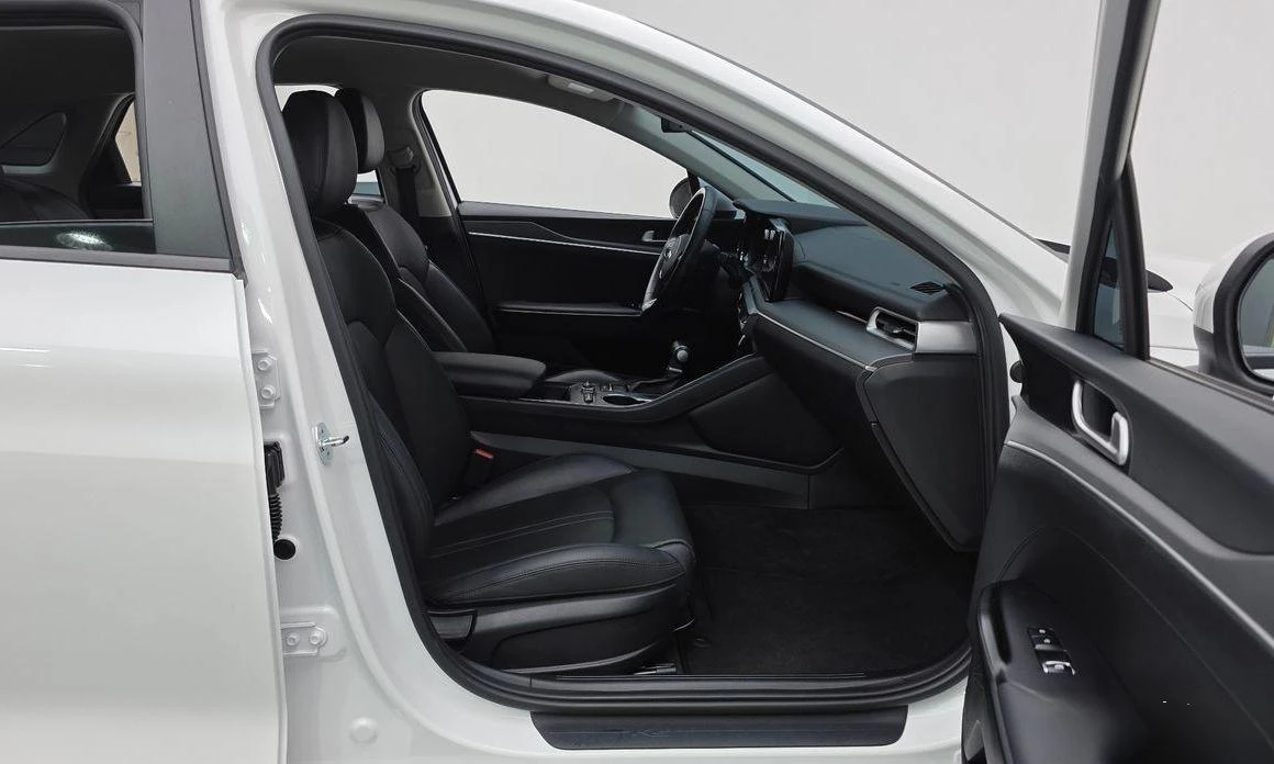 Kia K5 | Mobile.bg   11