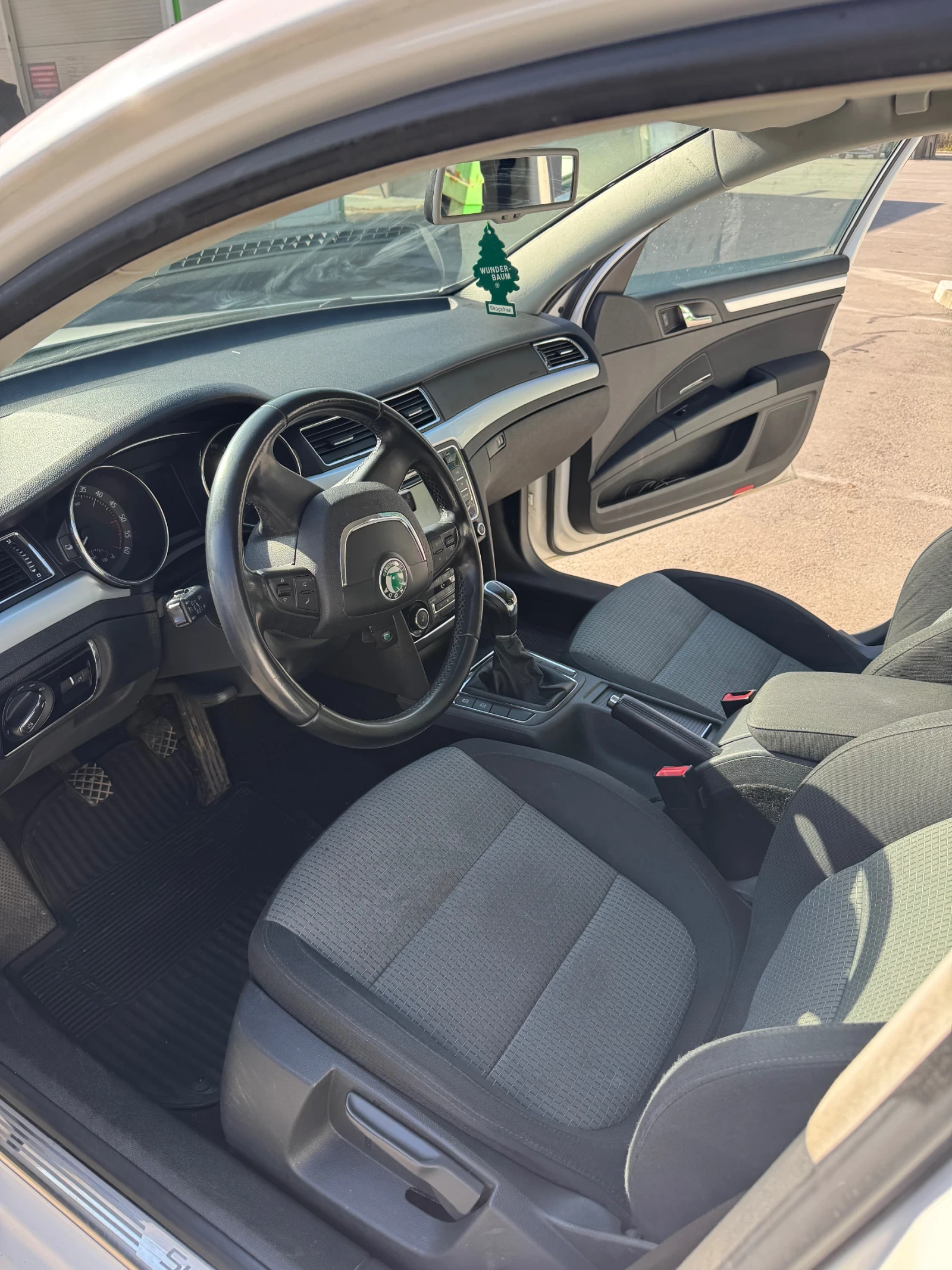Skoda Superb  - изображение 7