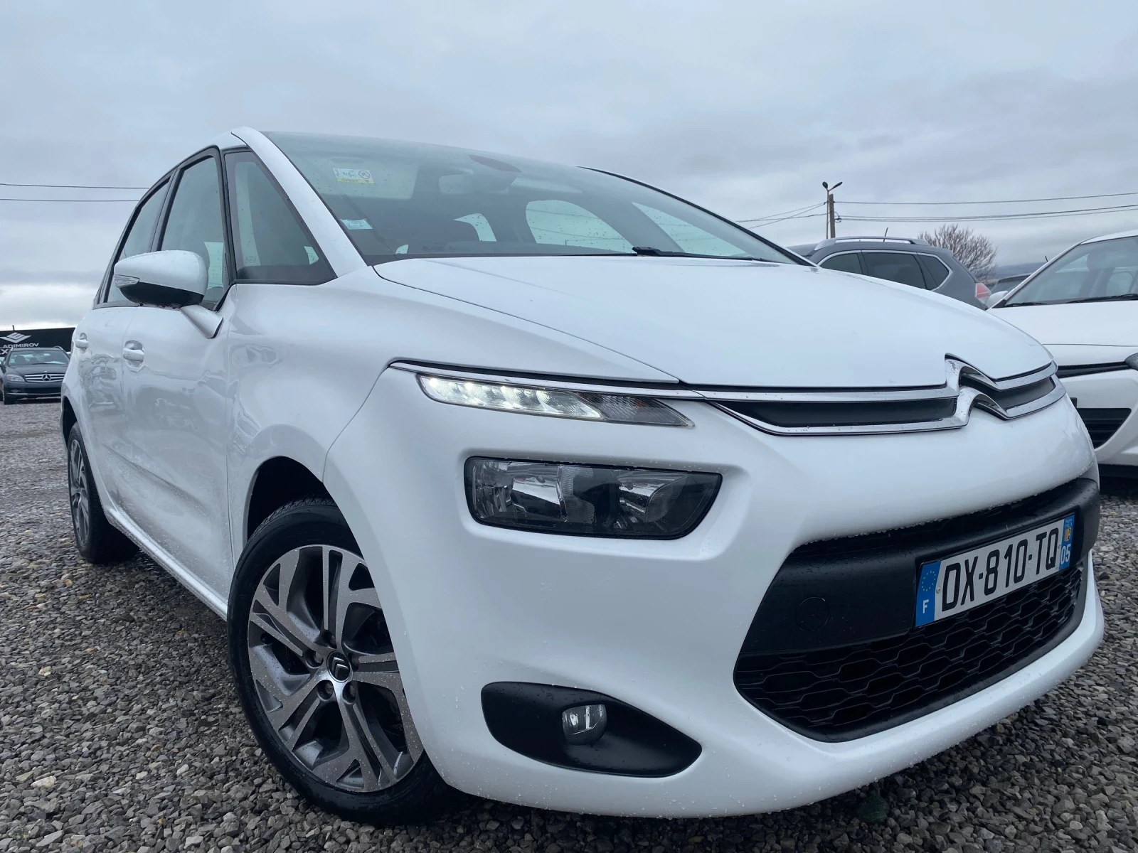 Citroen C4 Picasso 1.6D 2015/11M 120HP EVRO6B AUTO * NAVI  - изображение 7
