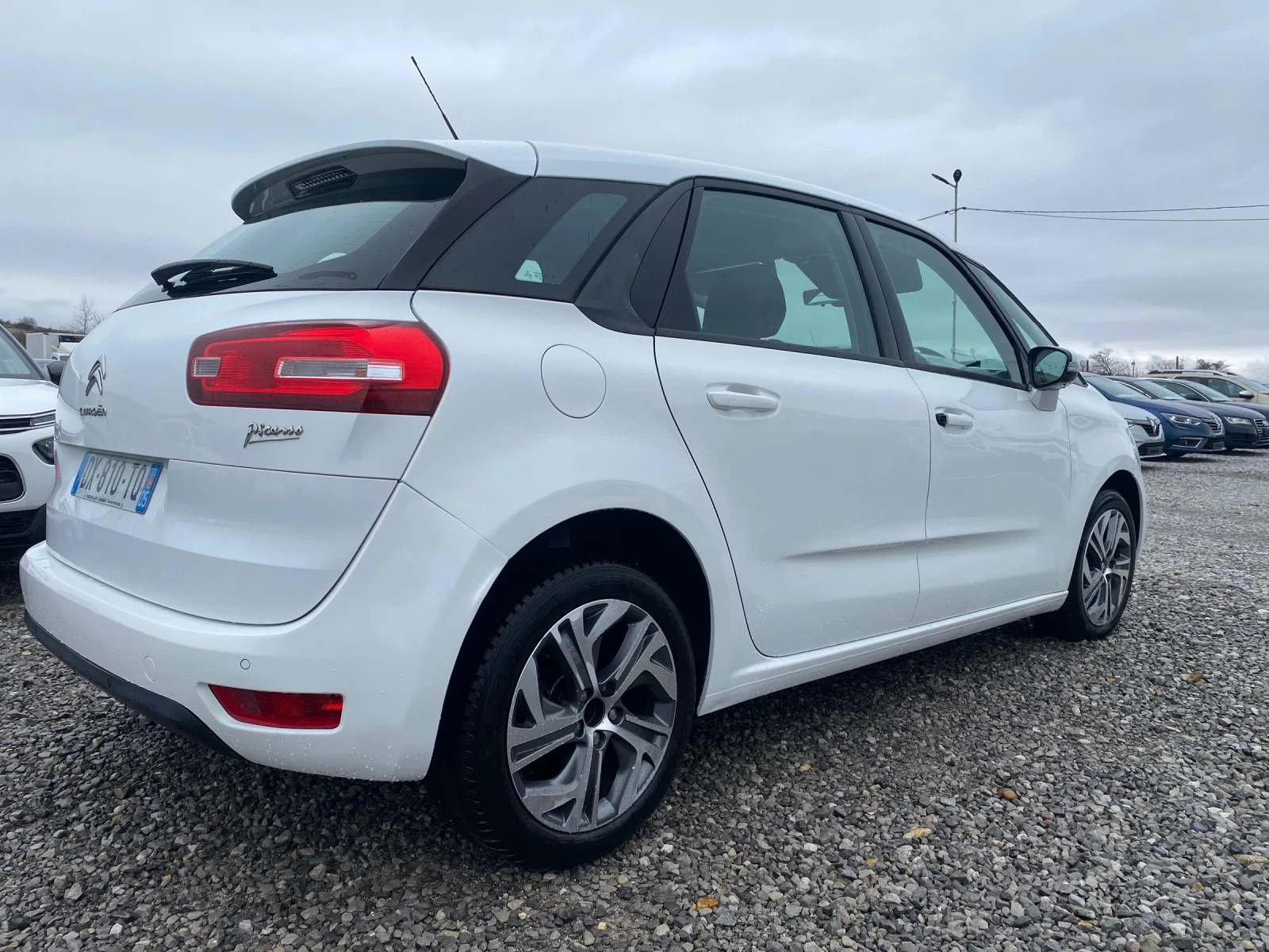 Citroen C4 Picasso 1.6D 2015/11M 120HP EVRO6B AUTO * NAVI  - изображение 6