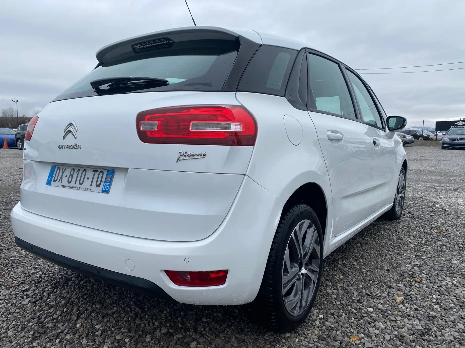 Citroen C4 Picasso 1.6D 2015/11M 120HP EVRO6B AUTO * NAVI  - изображение 5