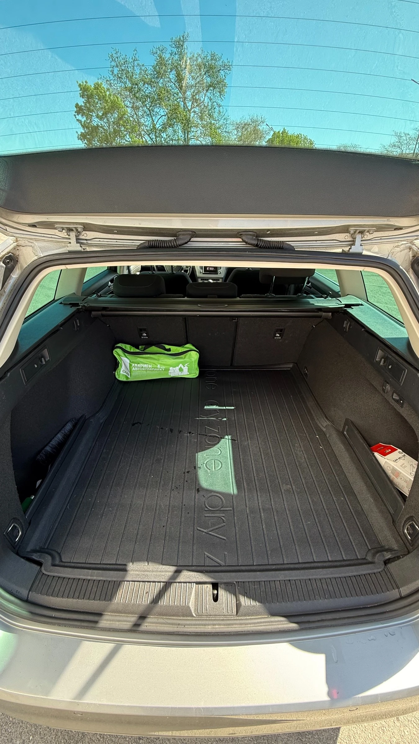VW Passat 2.0 TDI, снимка 14 - Автомобили и джипове - 53776770