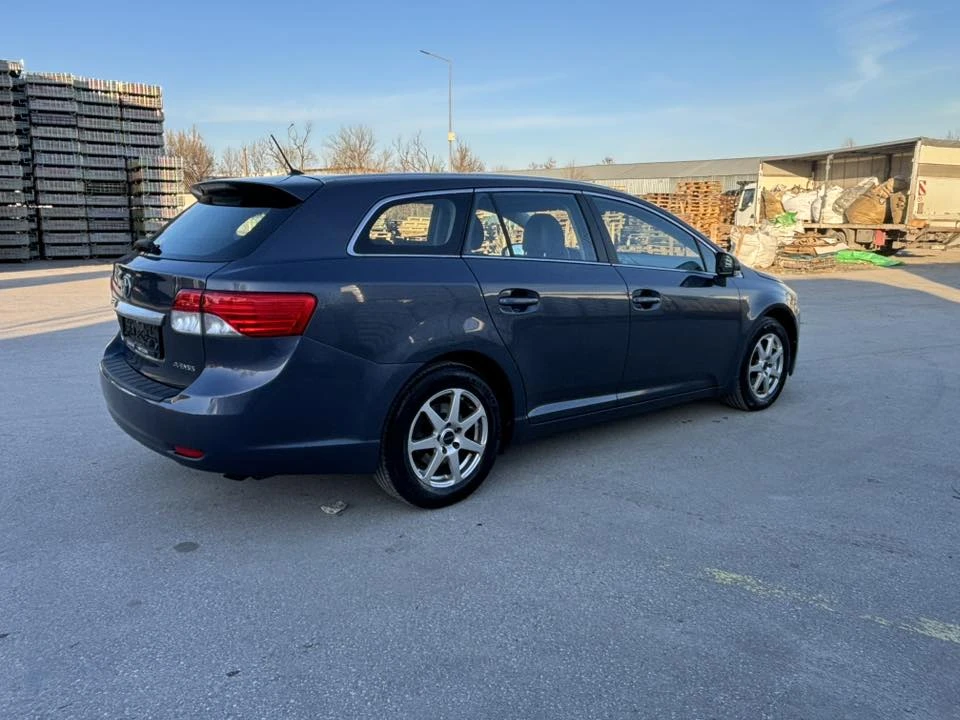 Toyota Avensis 1, 8 БЕНЗИН EURO5, снимка 5 - Автомобили и джипове - 53804226