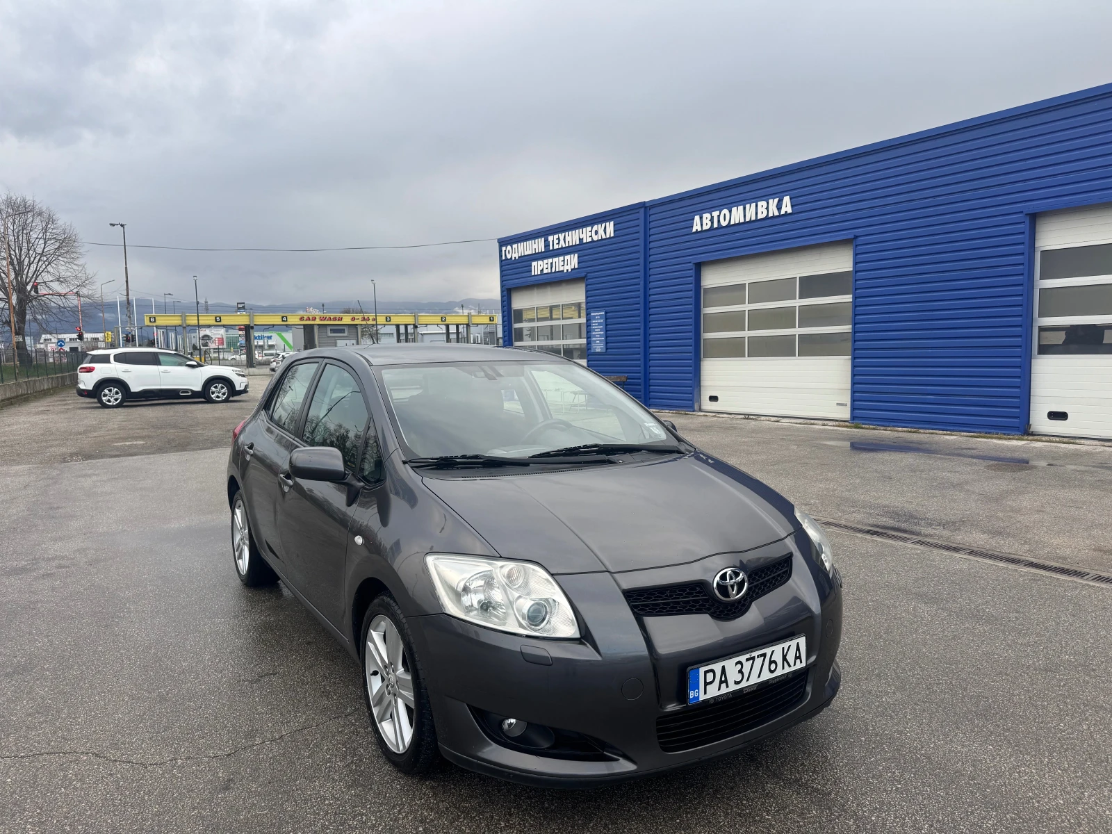 Toyota Auris 2.0D4D, снимка 12 - Автомобили и джипове - 54031019