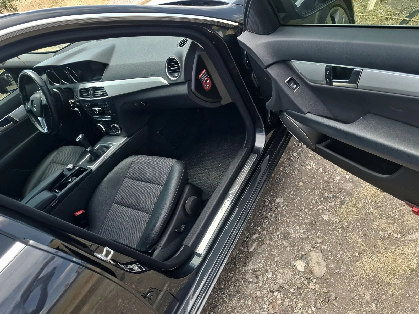 Mercedes-Benz C 220 CDI Avantgarde , снимка 7 - Автомобили и джипове - 54346486