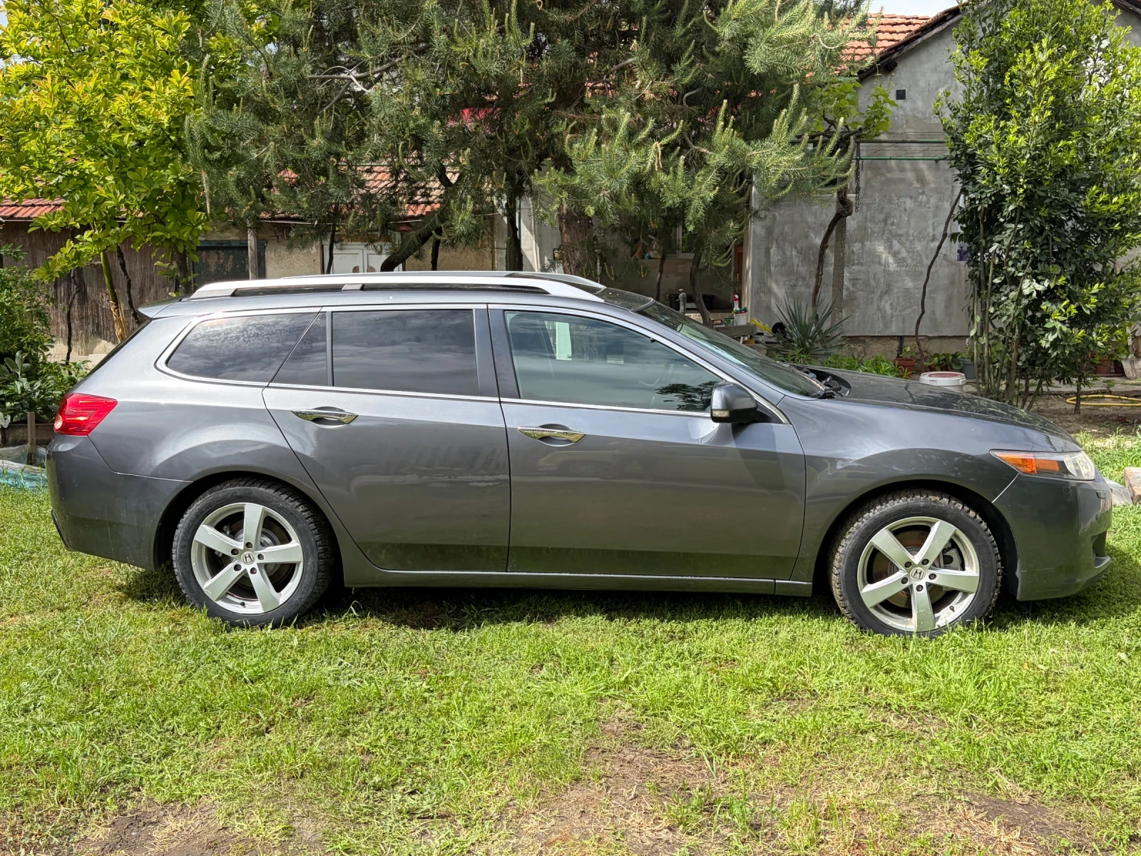 Honda Accord 2.4 i-VTEC, снимка 8 - Автомобили и джипове - 54584429