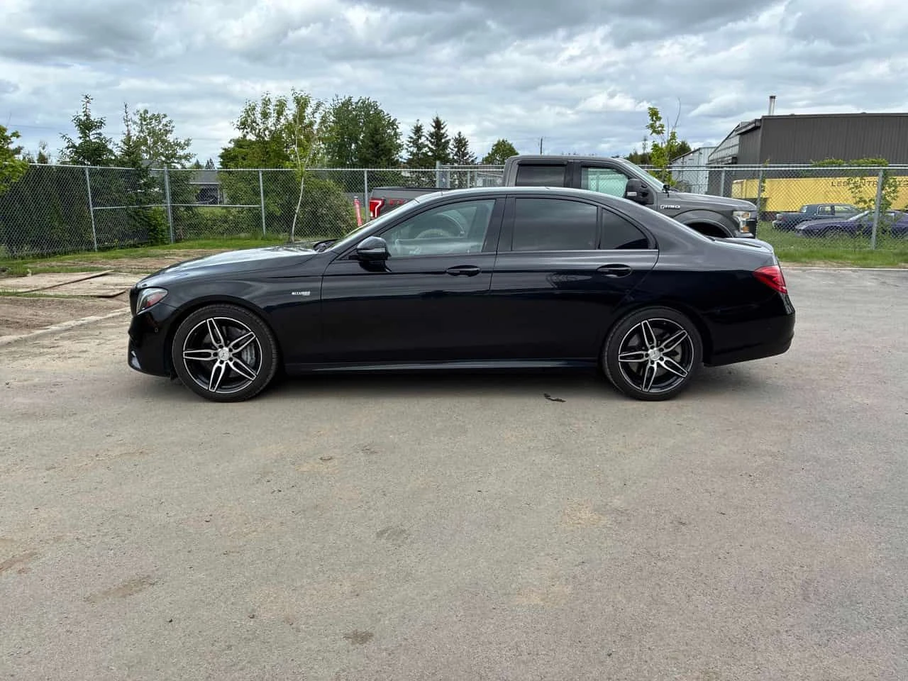 Mercedes-Benz E 43 AMG 4MATIC * АМБИЕНТНО ОСВЕТЛЕНИЕ* ПАНОРАМА* , снимка 3 - Автомобили и джипове - 54710449