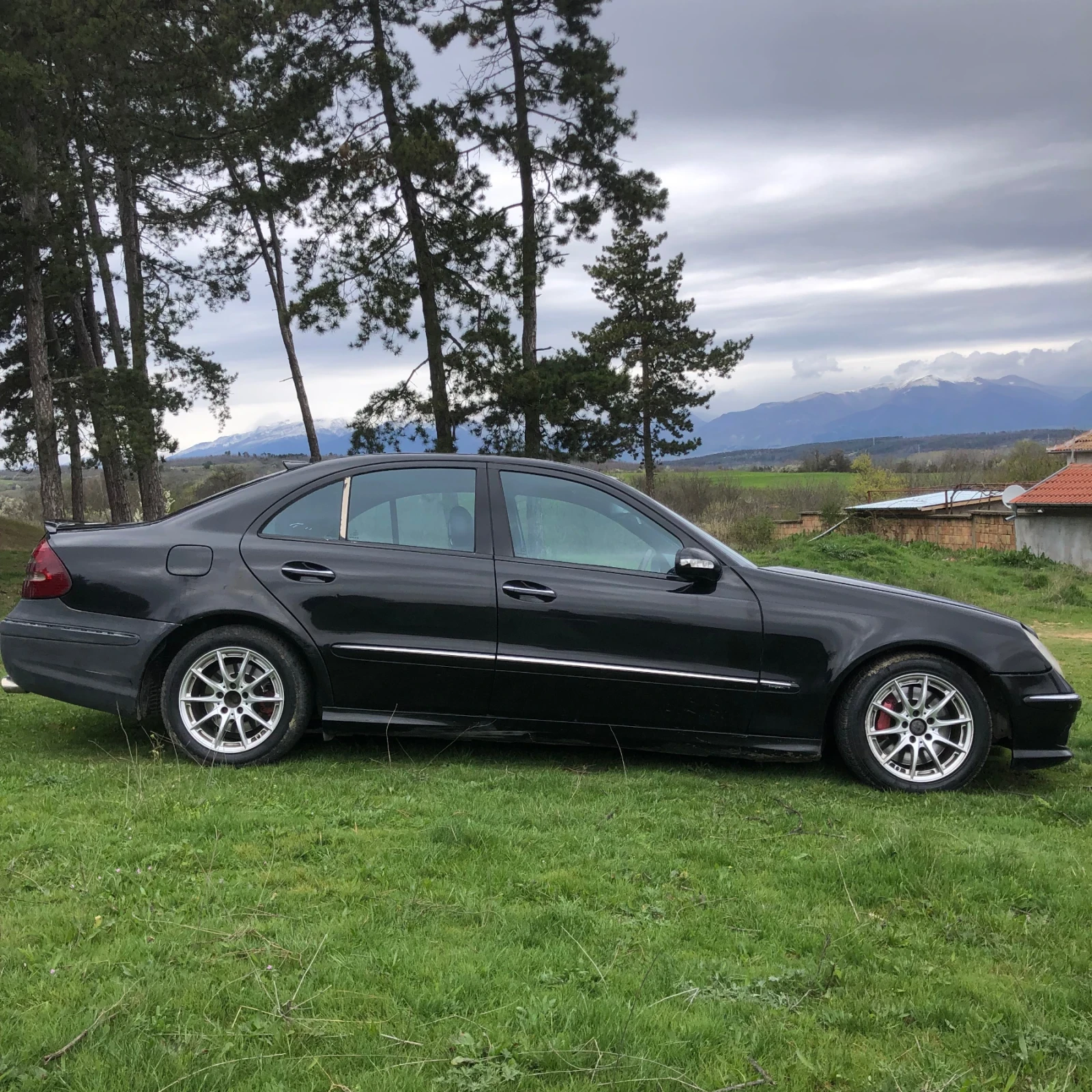 Mercedes-Benz E 500, снимка 4 - Автомобили и джипове - 54953716