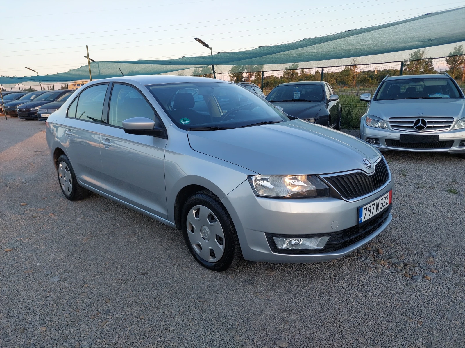 Skoda Rapid 1.4 TSI АВТОМАТИК , снимка 3 - Автомобили и джипове - 54967812