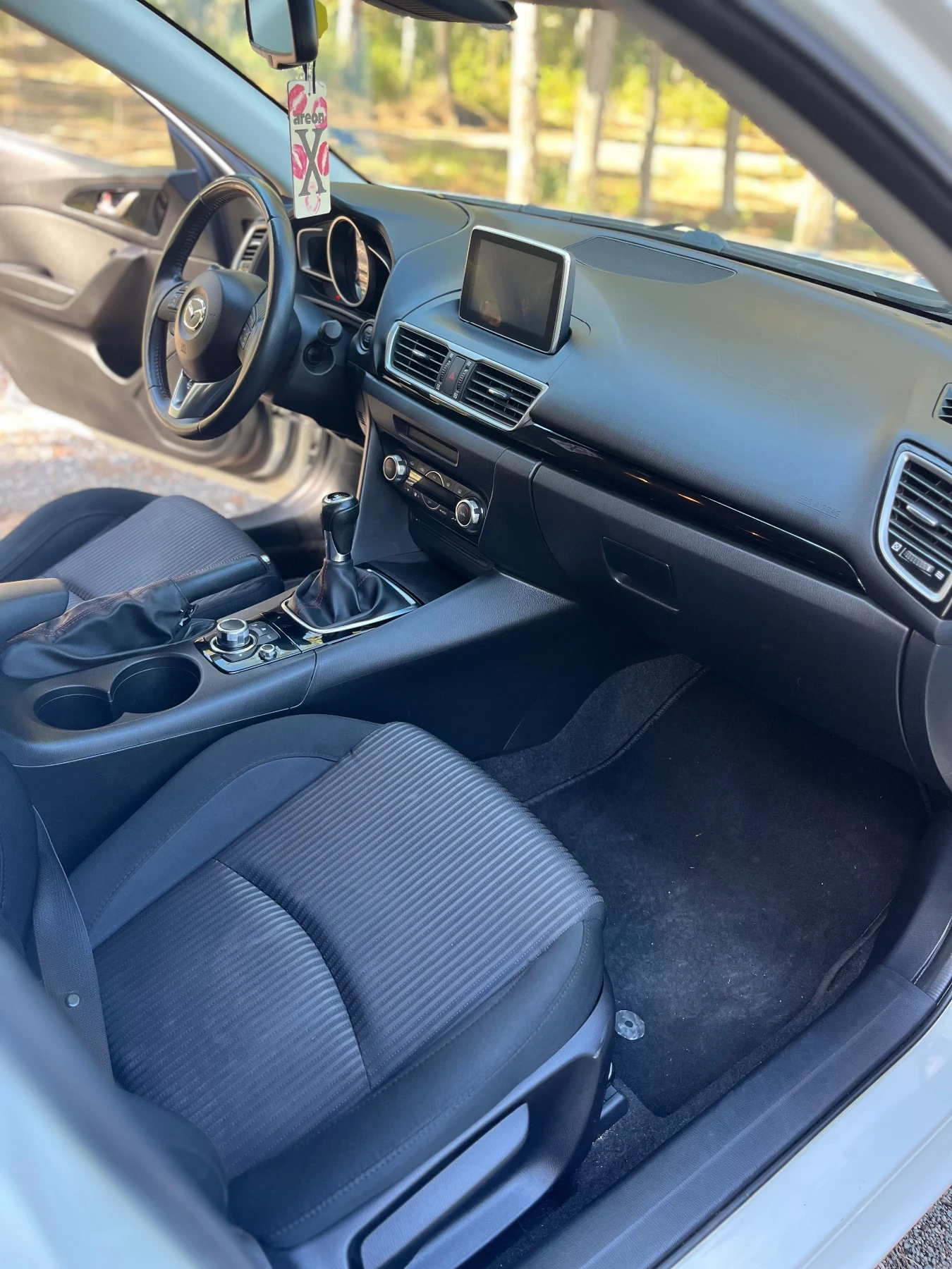 Mazda 3 2.2D 150к.с., снимка 8 - Автомобили и джипове - 55006152