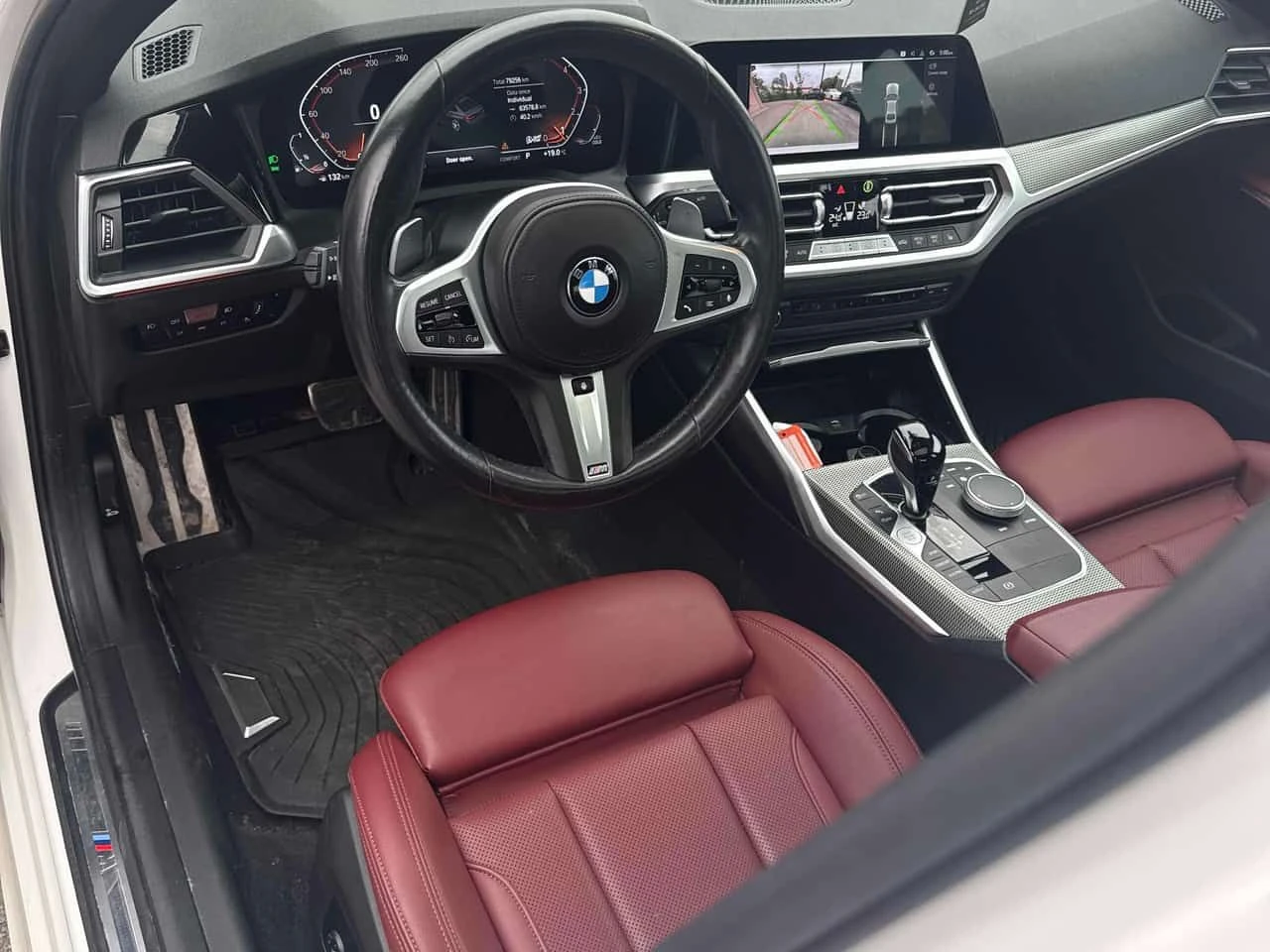 BMW 330 i xDrive/ПОДГРЕВИ/ШИБИДАХ, снимка 7 - Автомобили и джипове - 55064875