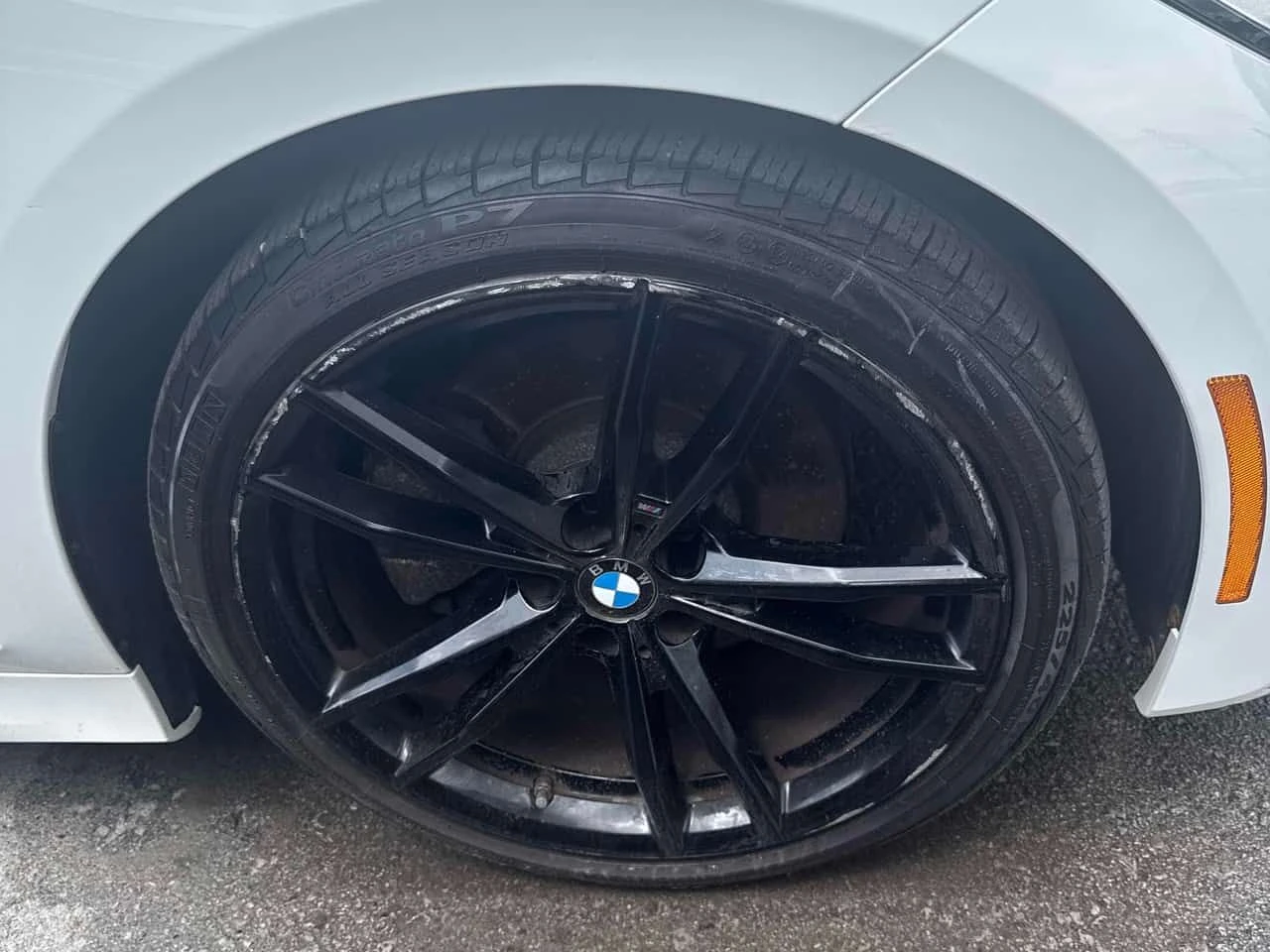 BMW 330 i xDrive/ПОДГРЕВИ/ШИБИДАХ, снимка 16 - Автомобили и джипове - 55064875