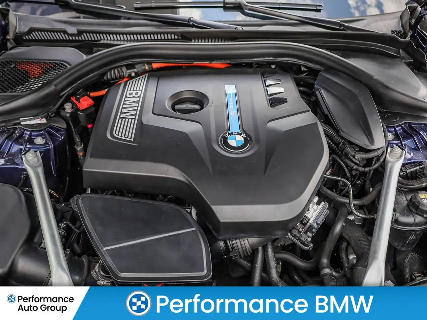 BMW 530E X-Drive* M-Pack* Обдухване* Масаж* 1 собственик , снимка 10 - Автомобили и джипове - 55188742