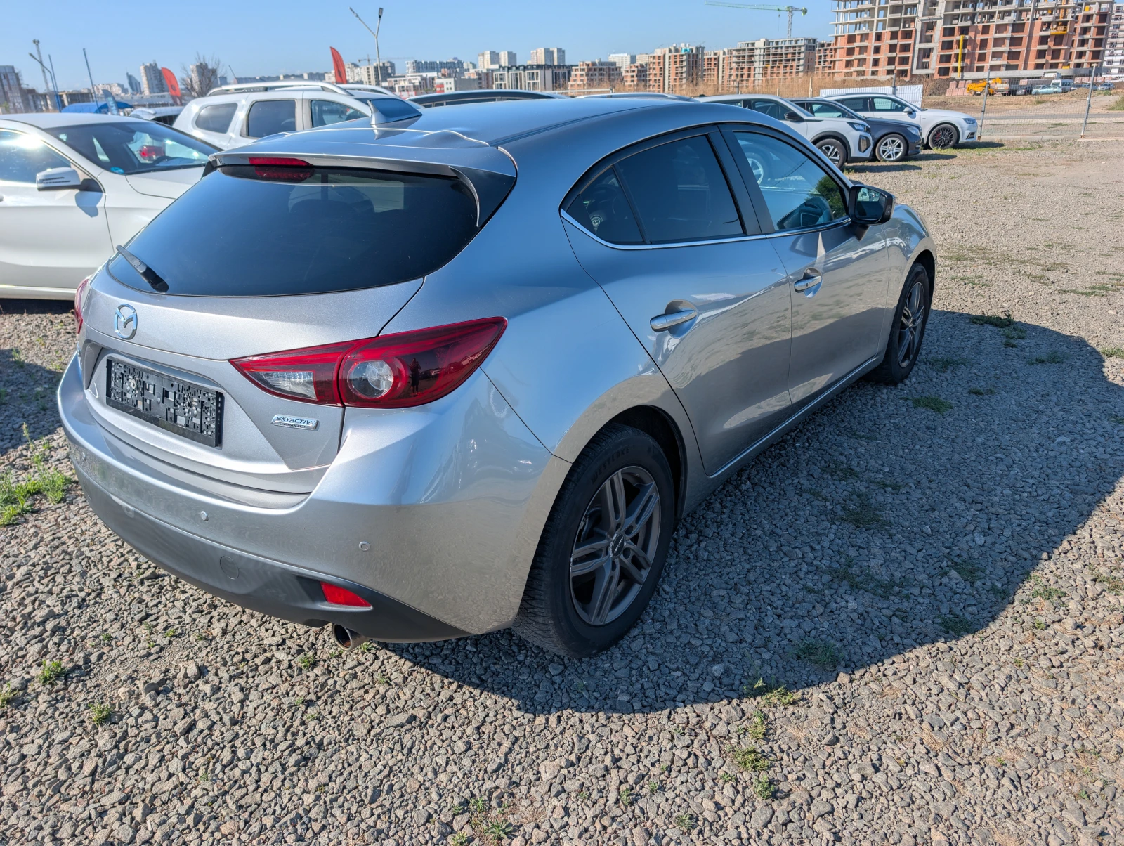 Mazda 3 2.0i Skyactive, снимка 4 - Автомобили и джипове - 55474787