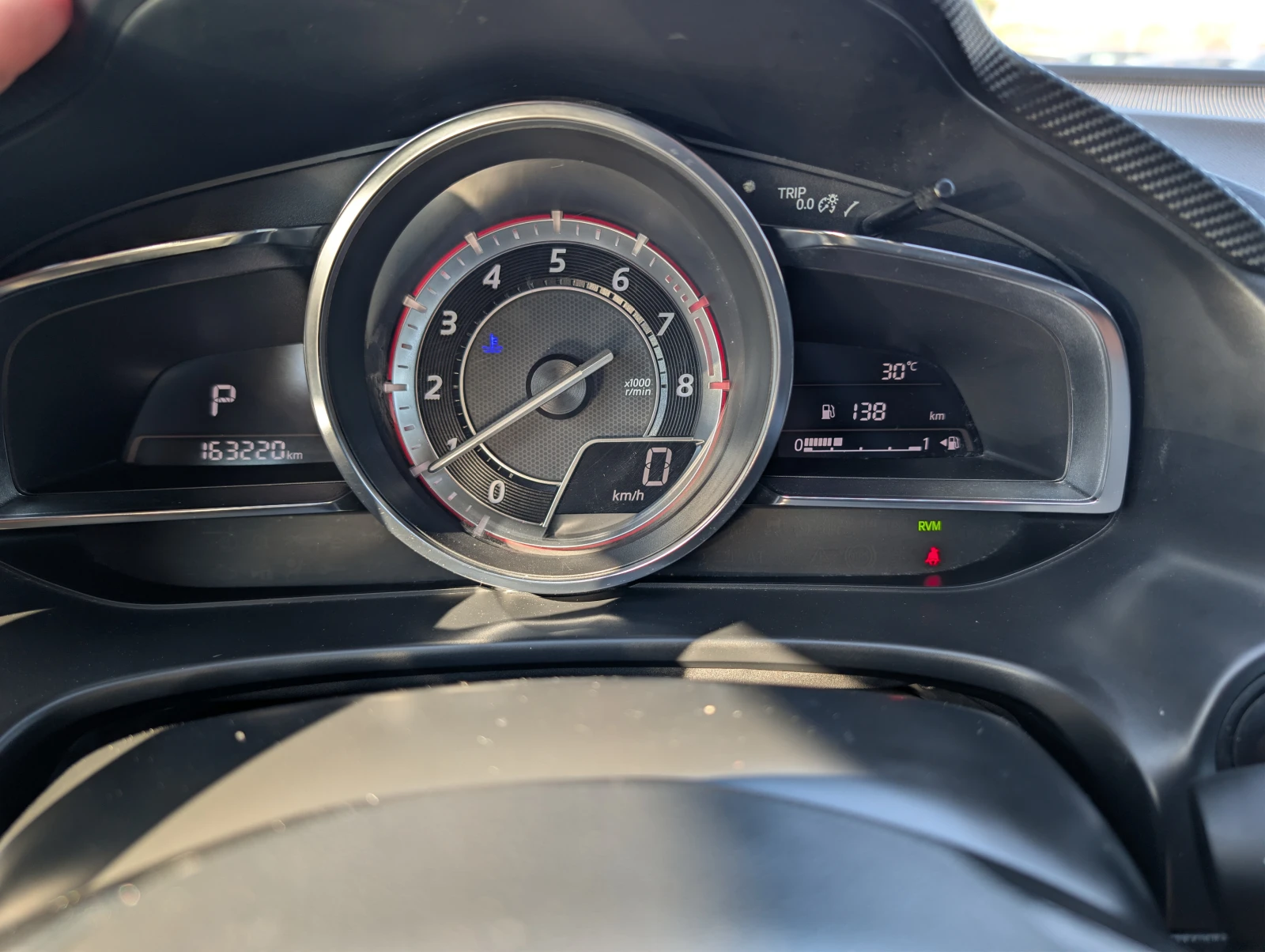 Mazda 3 2.0i Skyactive, снимка 9 - Автомобили и джипове - 55474787